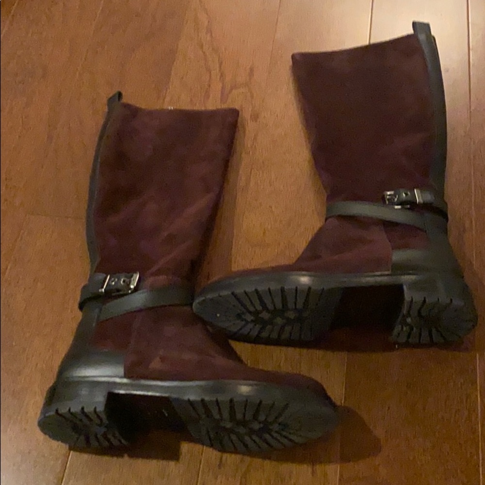 Women’s tall boots
